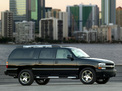 Chevrolet Suburban 2003 года