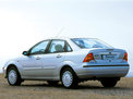 Ford Focus 2001 года