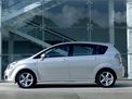 Toyota Corolla Verso 2004 года