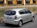 Toyota Corolla Verso 2004 года