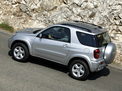 Toyota RAV4 2003 года