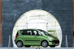 Peugeot 1007 2004 года