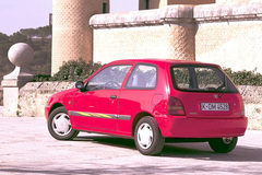 Toyota Starlet 1996 года