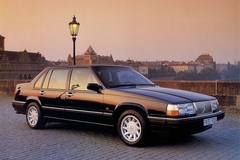 Volvo 940 1990 года