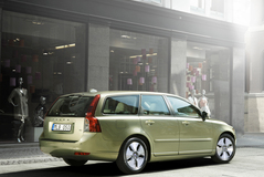 Volvo V50 2009 года