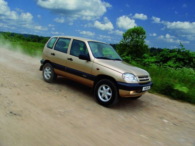 chevrolet niva i 1.8 mt (122 л.с.