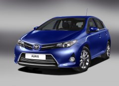 Toyota освежила Auris и Avensis