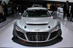 Audi отправила  в Женеву 2015 R8, серийный R8 e-tron и гоночный R8 LMS