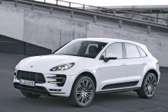 Porsche прибавил Macan, Cayenne и Panamera развлечений